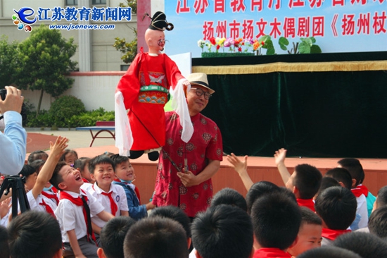 翁牛特旗劇團(tuán)展現(xiàn)傳統(tǒng)與現(xiàn)代交融的魅力，最新新聞及活動報道