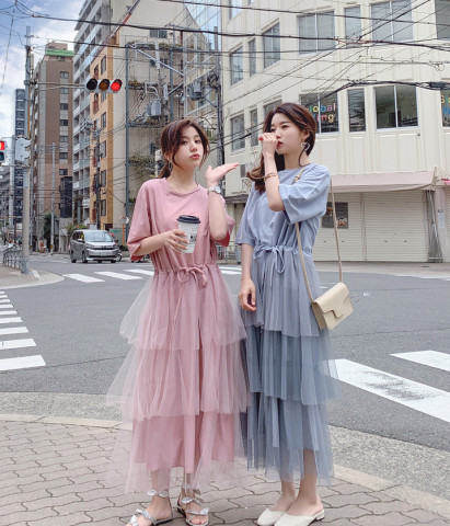 時尚閨蜜裝，展現(xiàn)姐妹情深的潮流風(fēng)采