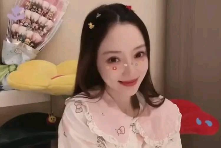 李小璐最新發文，探索自我，勇敢前行之路